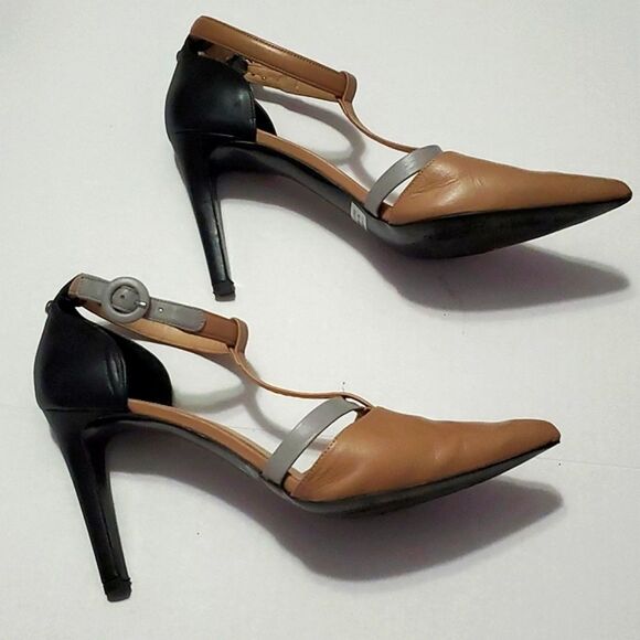 Tommy Hilfiger Arianna Color Block Classic Modest Heels - Picture 5 of 14